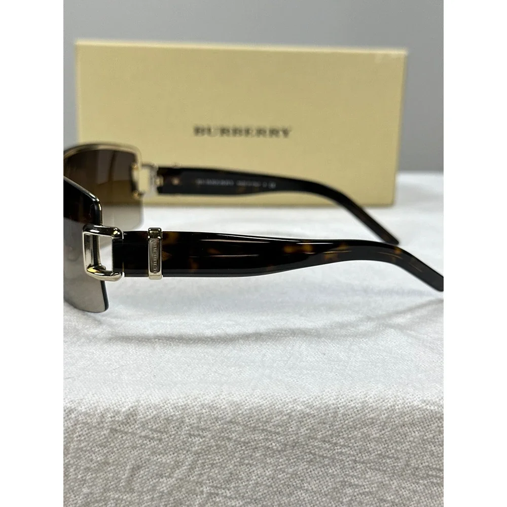 Vintage Burberry Women's BE3037 Shield Sunglasses Brown Gradient Black Gold Y2K